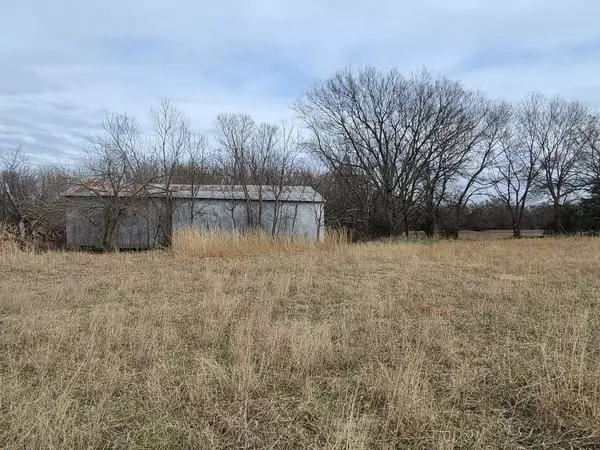 Burden, KS 67019,000 151st