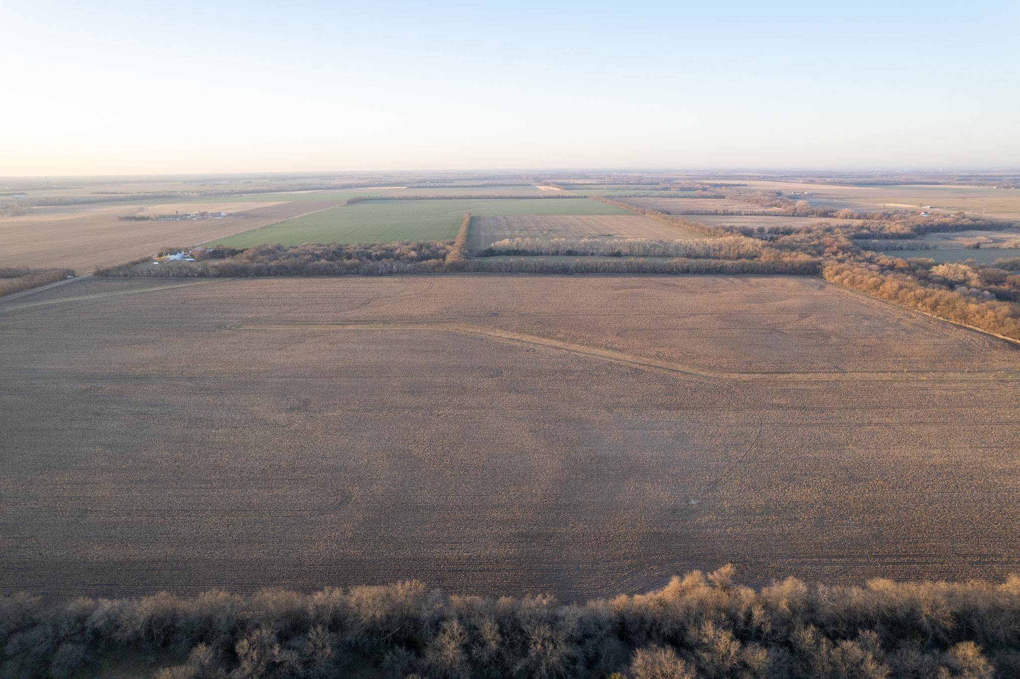 Halstead, KS 67056,0000 N Hoover Rd