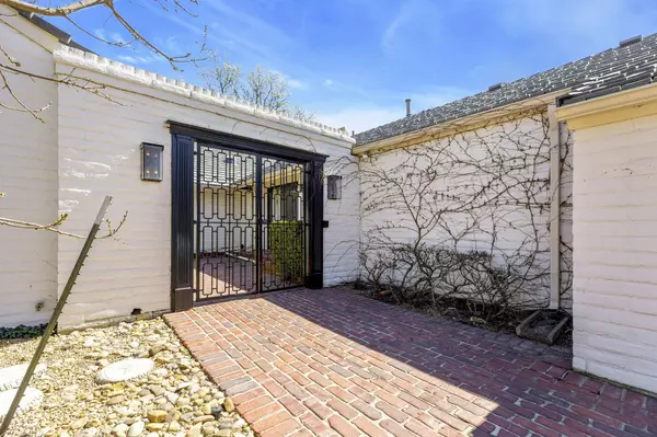 Wichita, KS 67206,1440 N Gatewood St #4