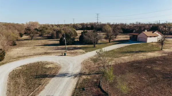 Rose Hill, KS 67133,15360 SW Mulberry Rd