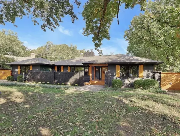 Eastborough, KS 67206,64 E Norfolk Dr