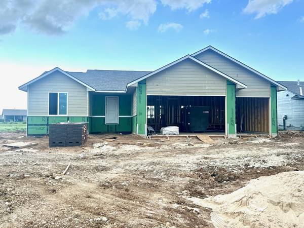 2815 N Rutland Ln, Augusta, KS 67010