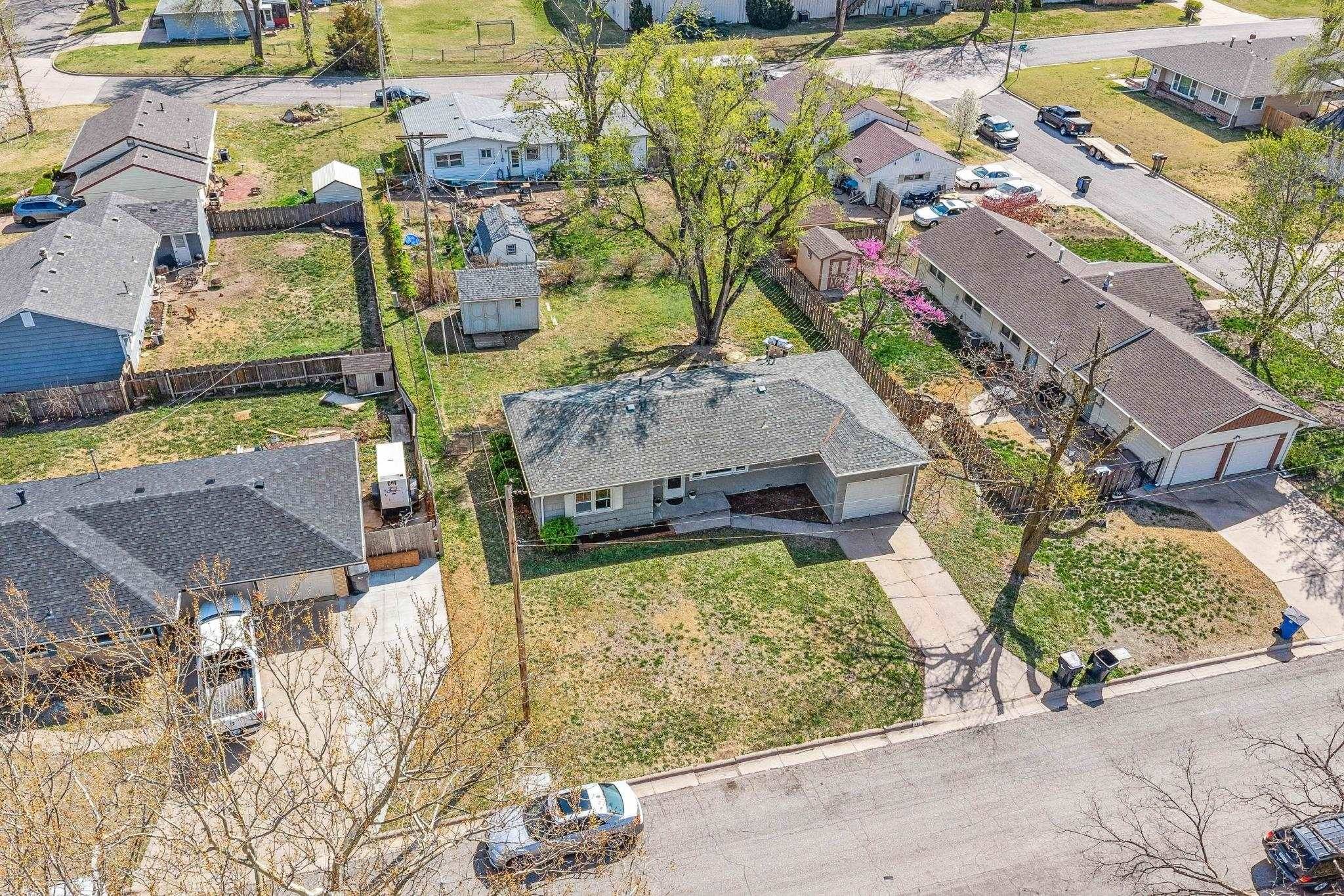 Newton, KS 67114,123 Hemlock Ln