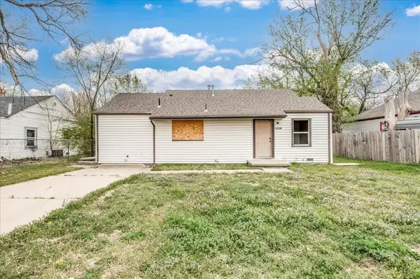 2238 N Kansas St, Wichita, KS 67219