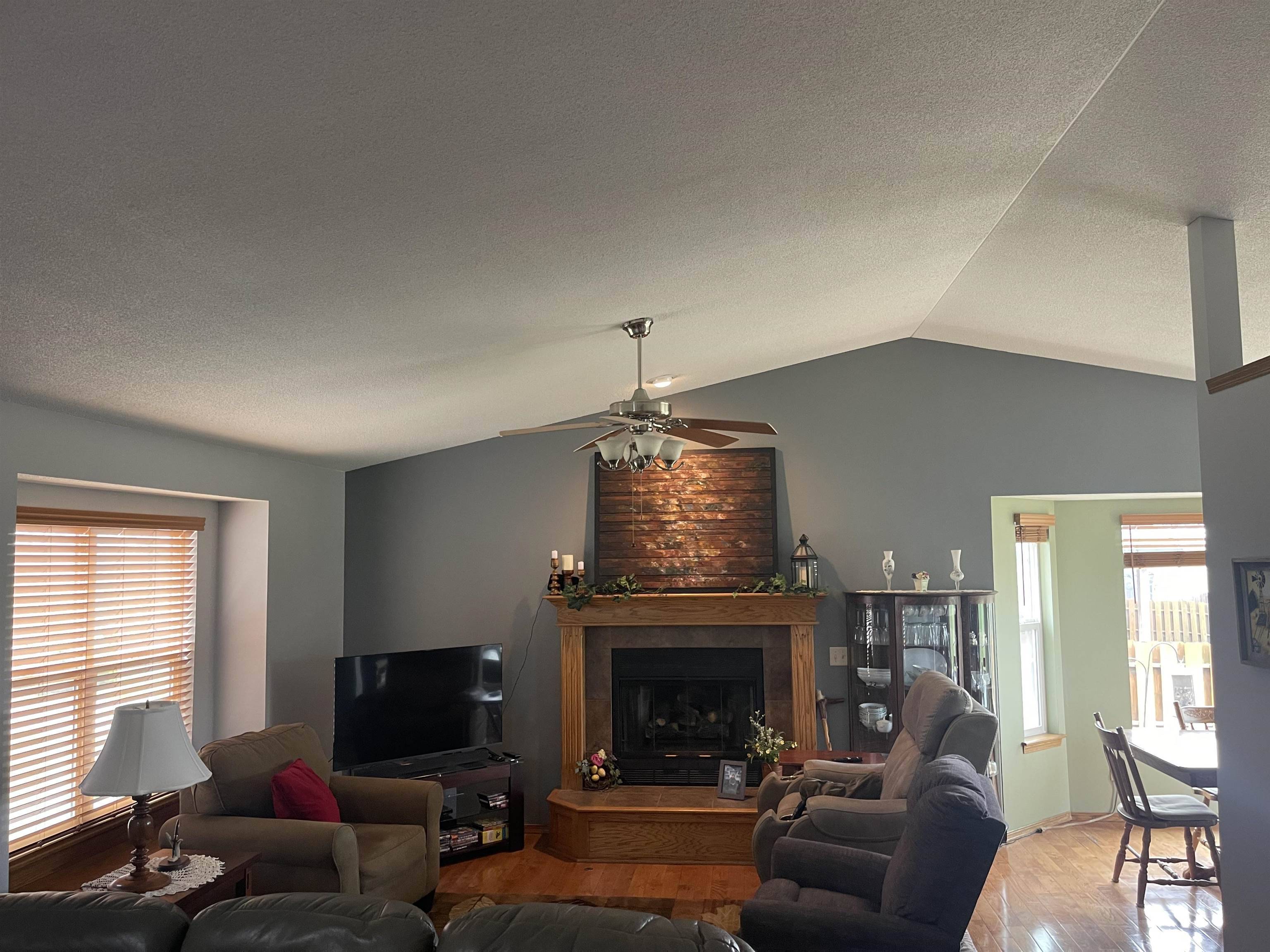 Valley Center, KS 67147,621 S Stoneridge St