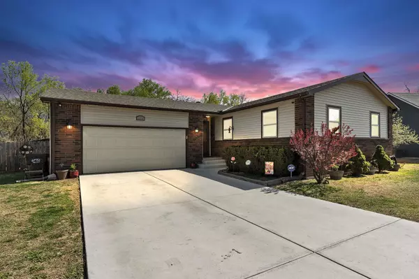 4409 Salem St, Wichita, KS 67220