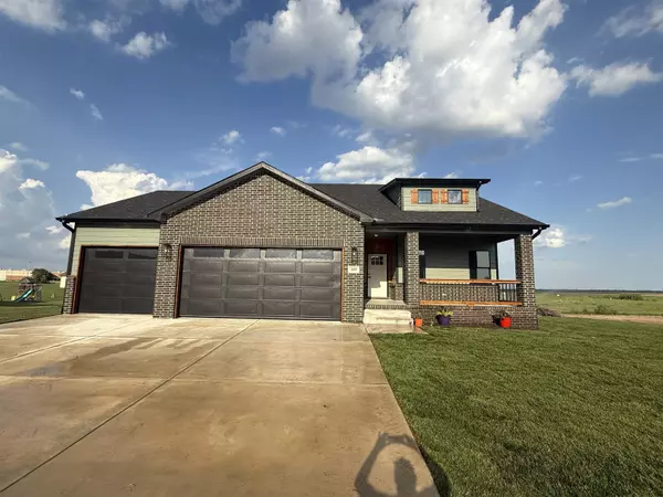 469 S Stoney Creek St, Clearwater, KS 67026