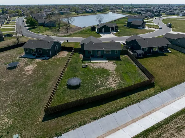 Haysville, KS 67060,585 S Cattail St