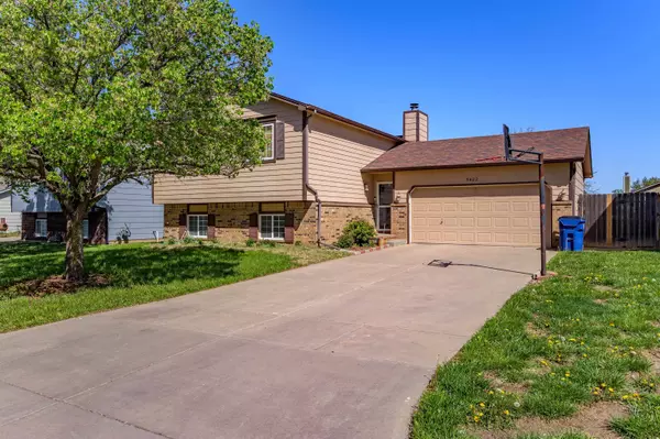 5402 Arlene St, Wichita, KS 67207-4028