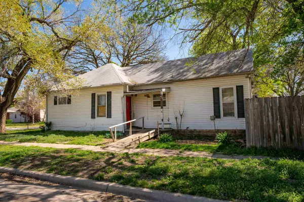 Wellington, KS 67152,304 E 13th St