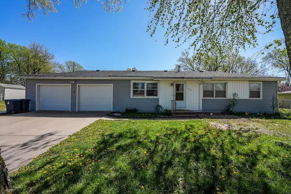1250 S Summit, El Dorado, KS 67042