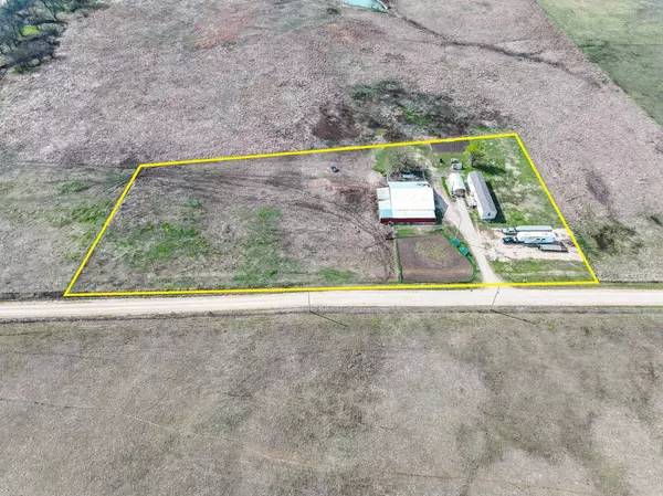 1380 110th St, Eureka, KS 67045