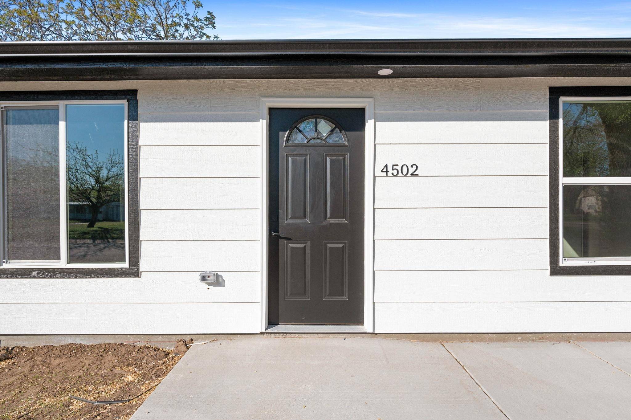 4502 S Sycamore Ave, Wichita, KS 67217