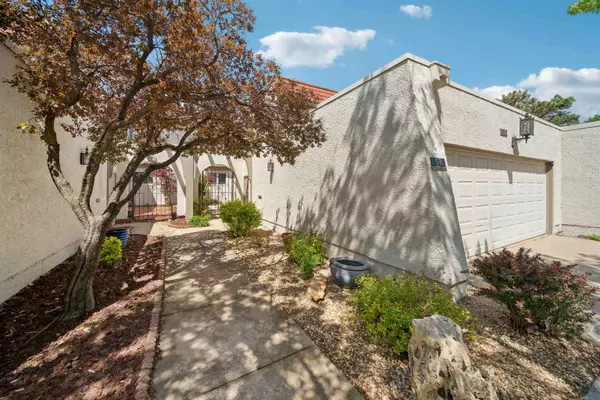 58 E Via Roma St, Wichita, KS 67230