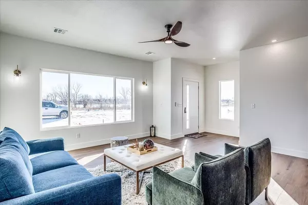 Valley Center, KS 67147,113 S Sycamore St