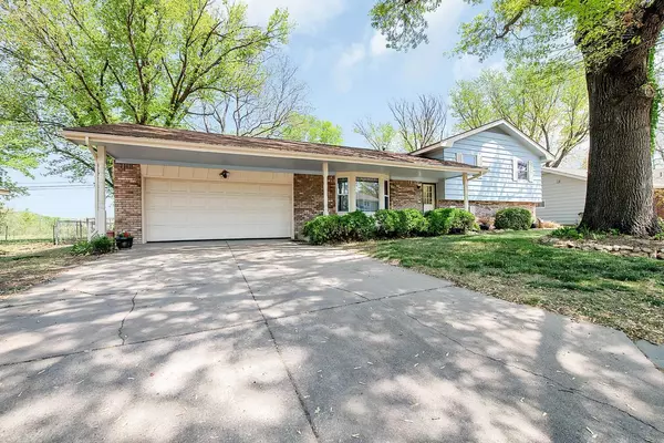 Mulvane, KS 67110-1201,5 Willowdell Ct