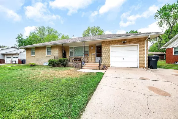 Newton, KS 67114,309 Alice Ave