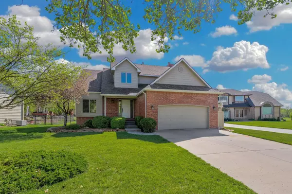 Wichita, KS 67226,4214 N Spyglass Cir