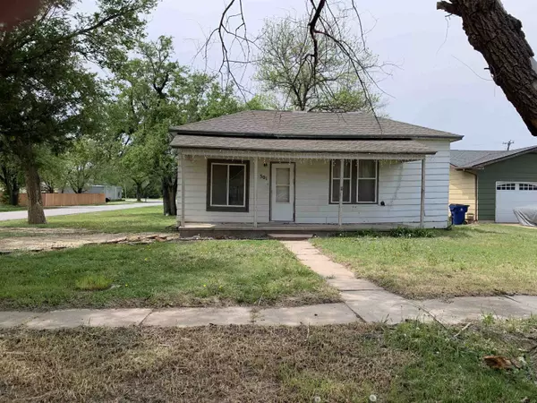 301 N Cedar St, Goddard, KS 67052