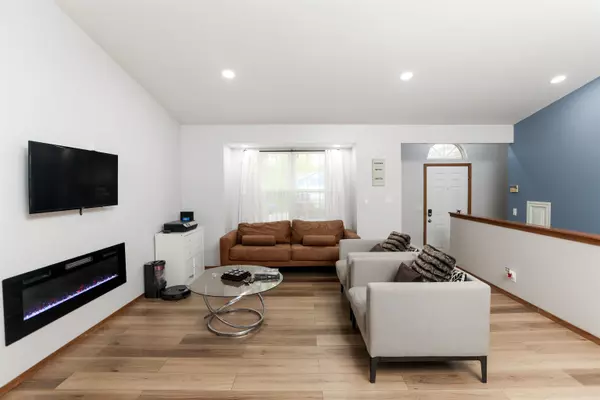 Derby, KS 67037,237 W Hunter St