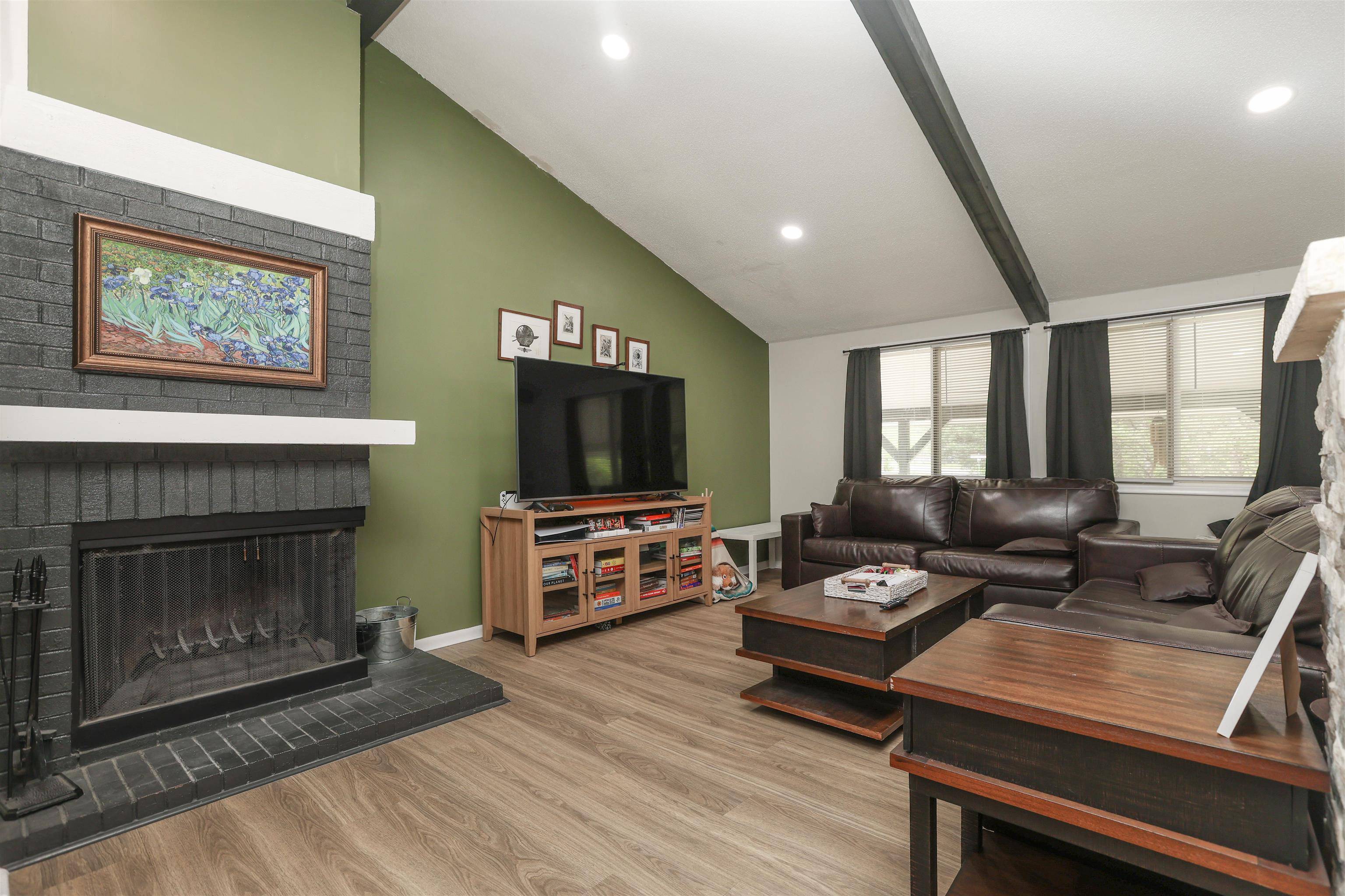North Newton, KS 67117,9 Regal Crescent St