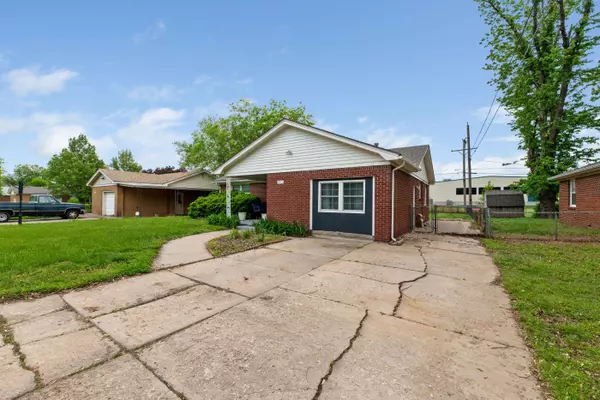 Haysville, KS 67060,511 Anita Dr