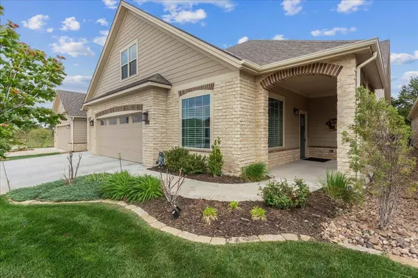 4034 N Solano Cir, Wichita, KS 67205