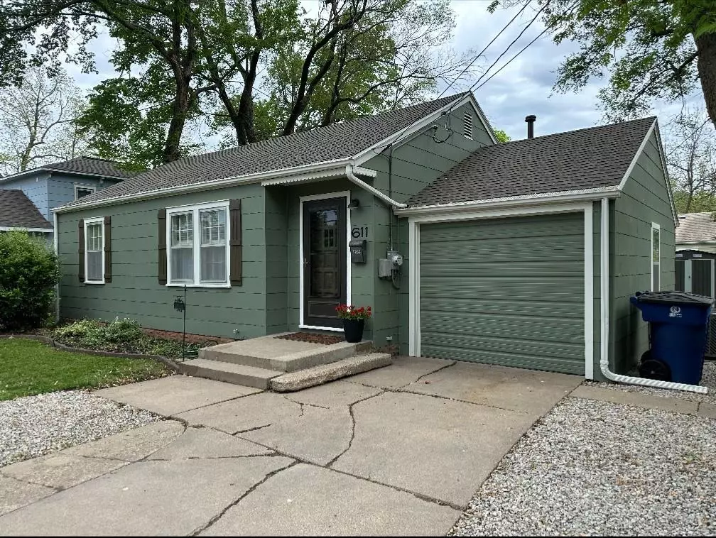 Newton, KS 67114,611 Hillside Ln