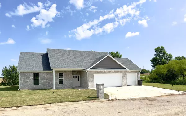 Arkansas City, KS 67005,138 Castle Pines Dr