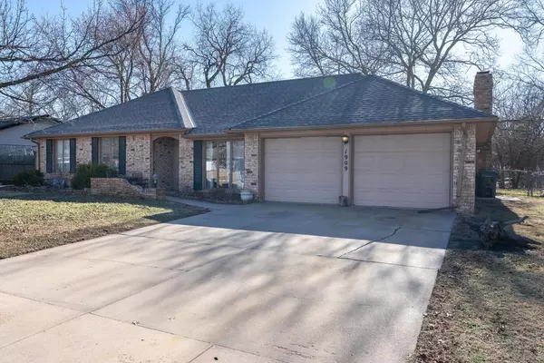 Wichita, KS 67208,1909 N Siefkin St