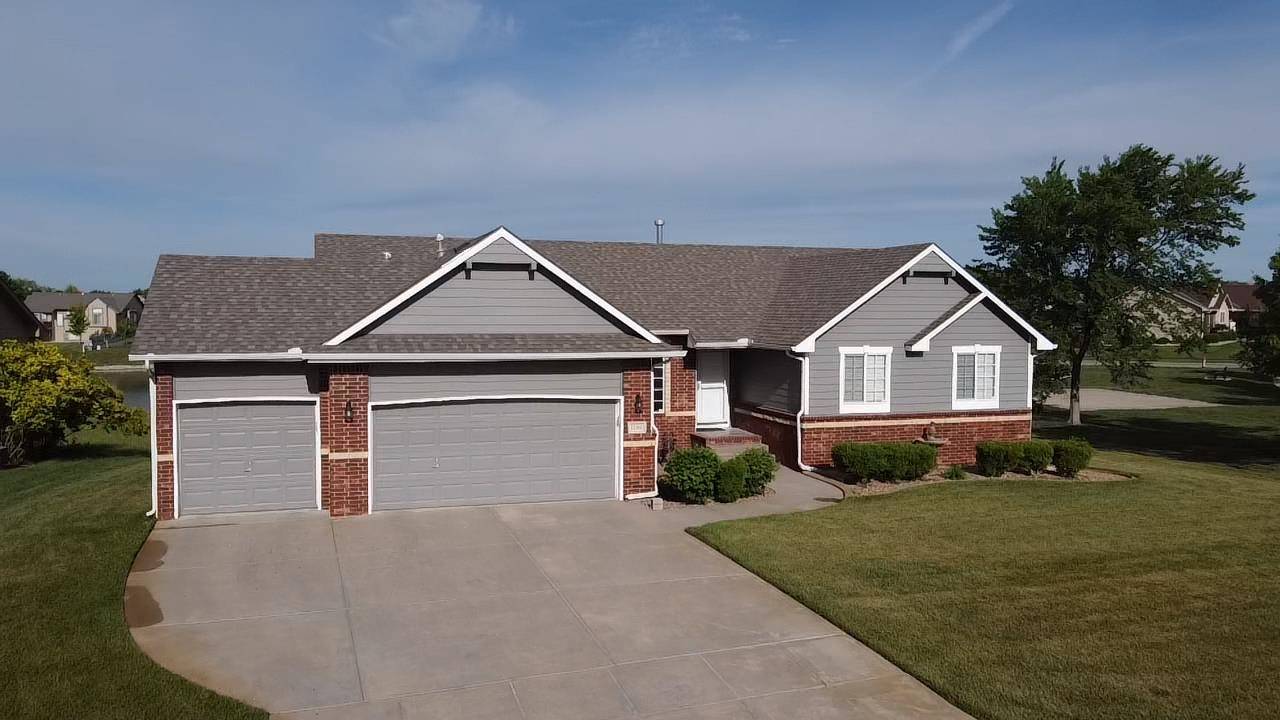 12301 E Zimmerly Ct, Wichita, KS 67207