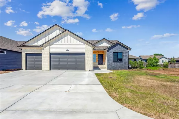 5827 N Newport St., Park City, KS 67219