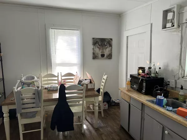 Newton, KS 67114,514 W 4th St