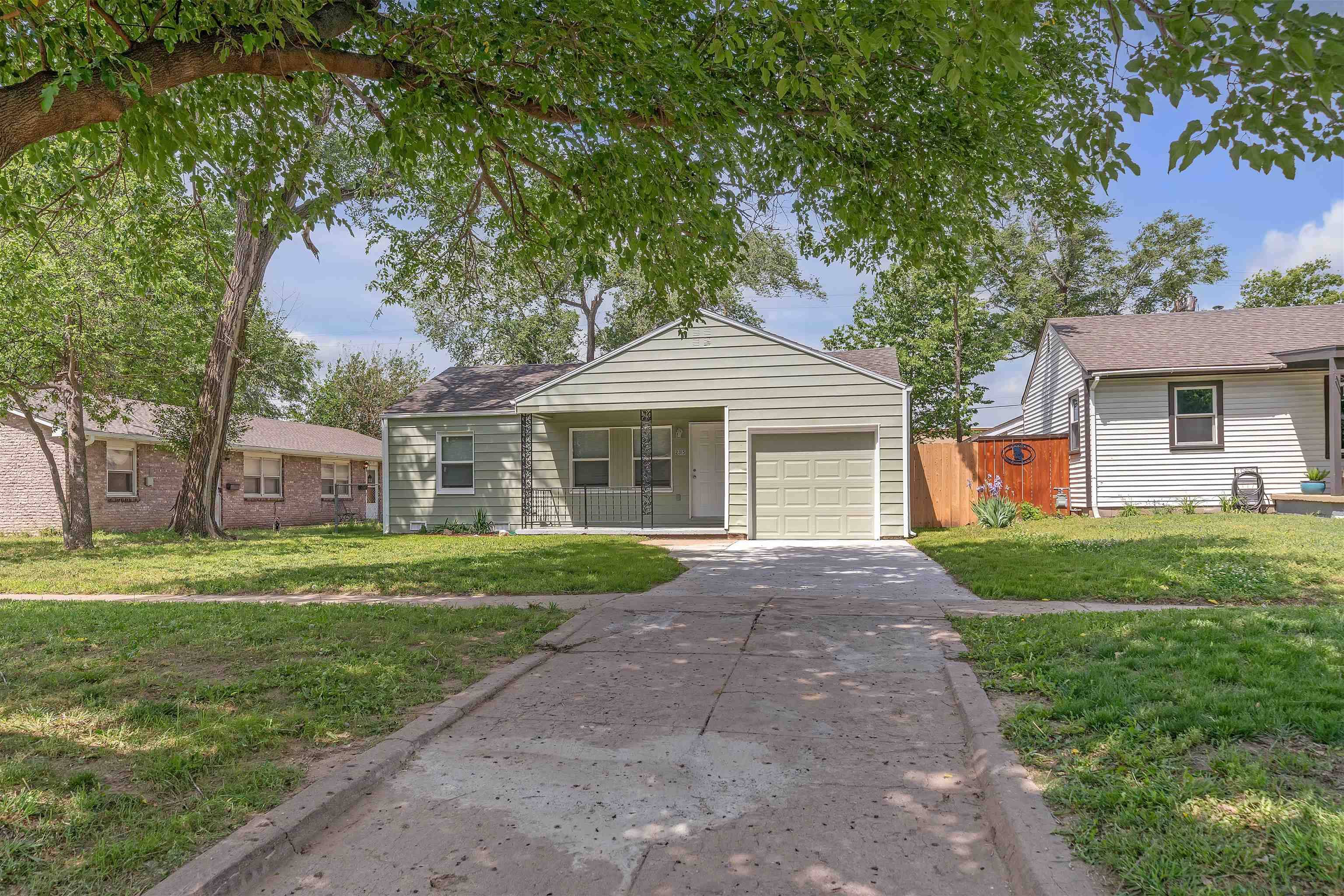 2315 S Mosley Ave, Wichita, KS 67211