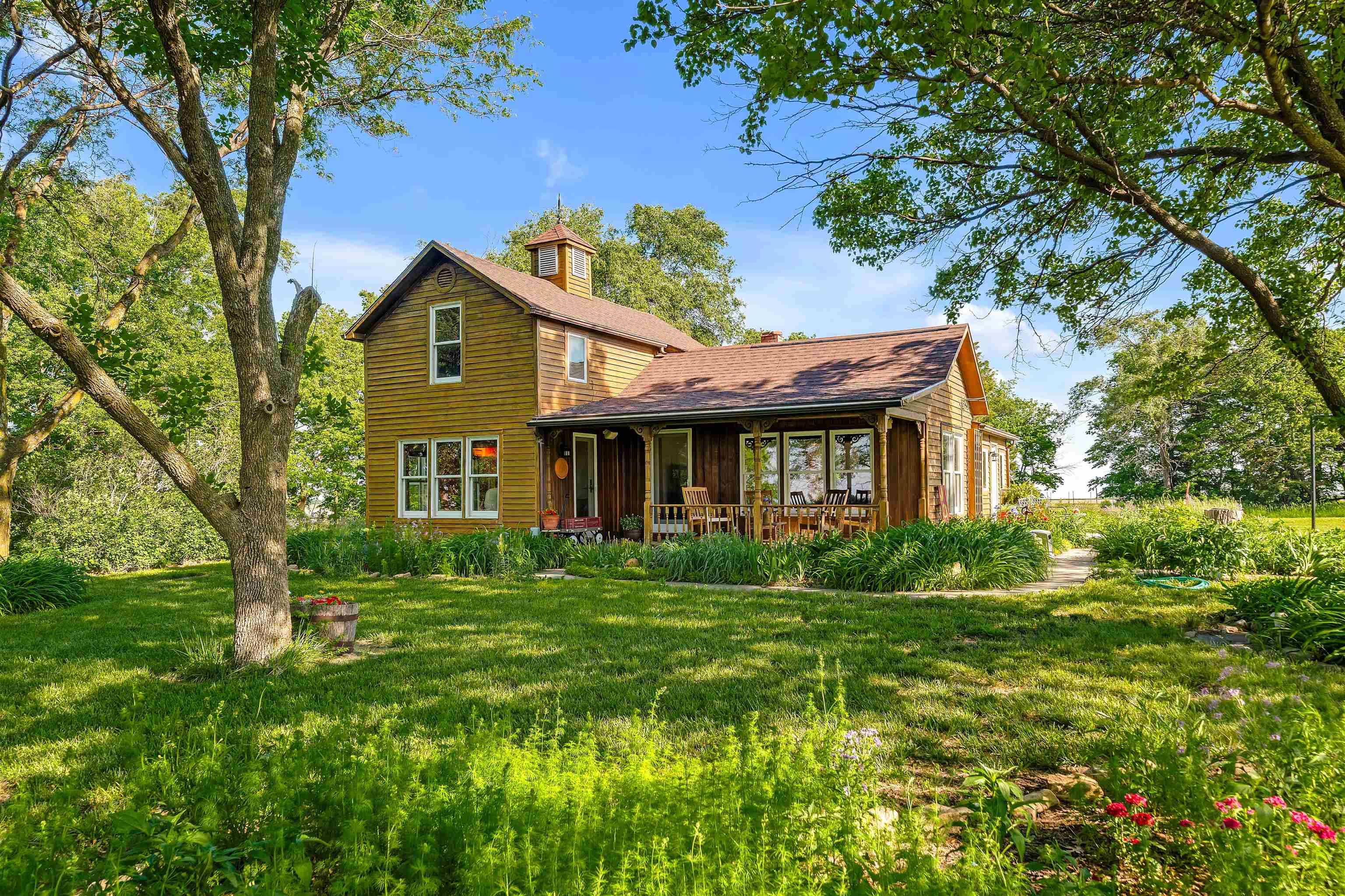 1924 40th, Peabody, KS 66866