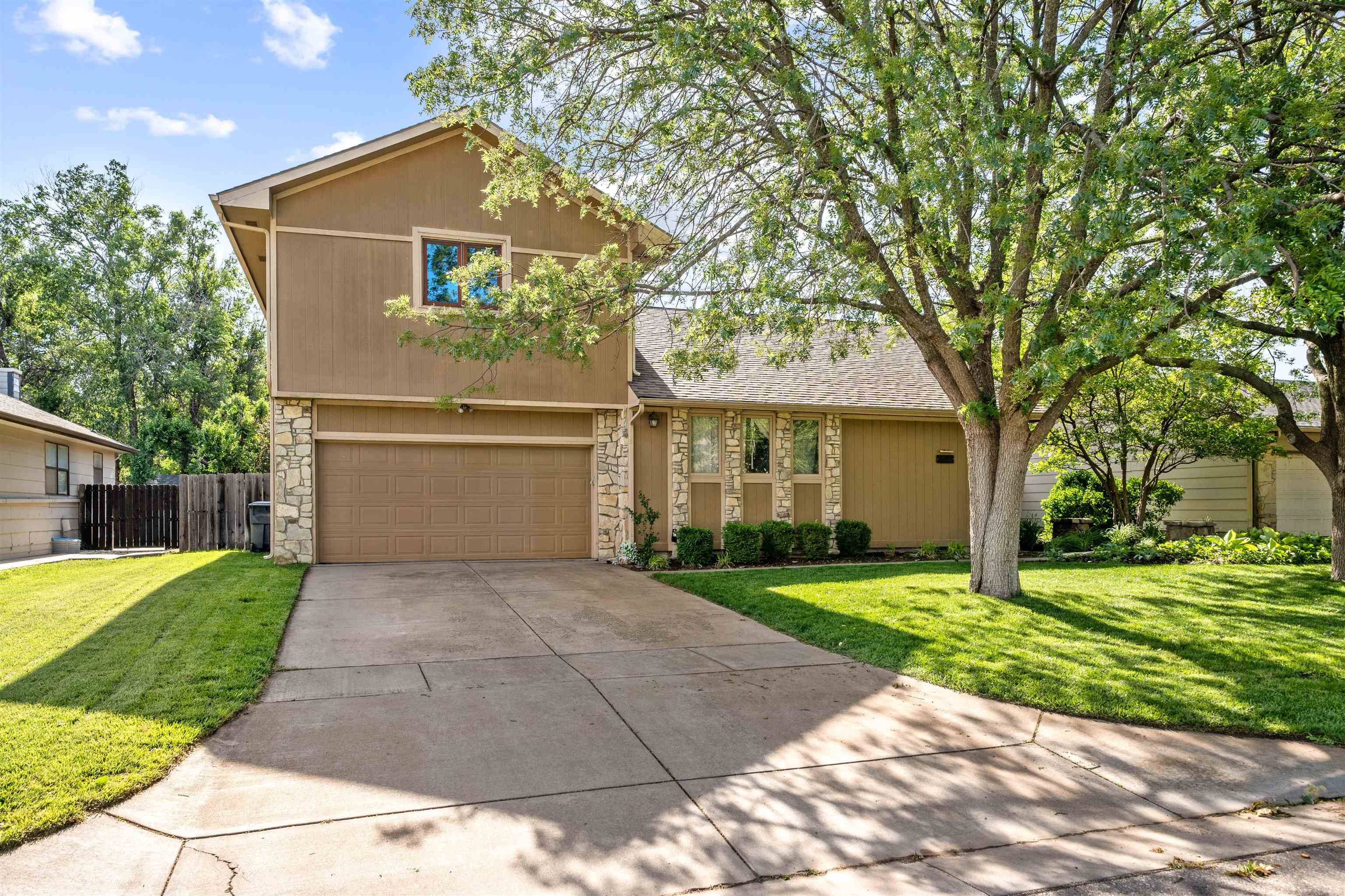 3614 N Clarence St, Wichita, KS 67204