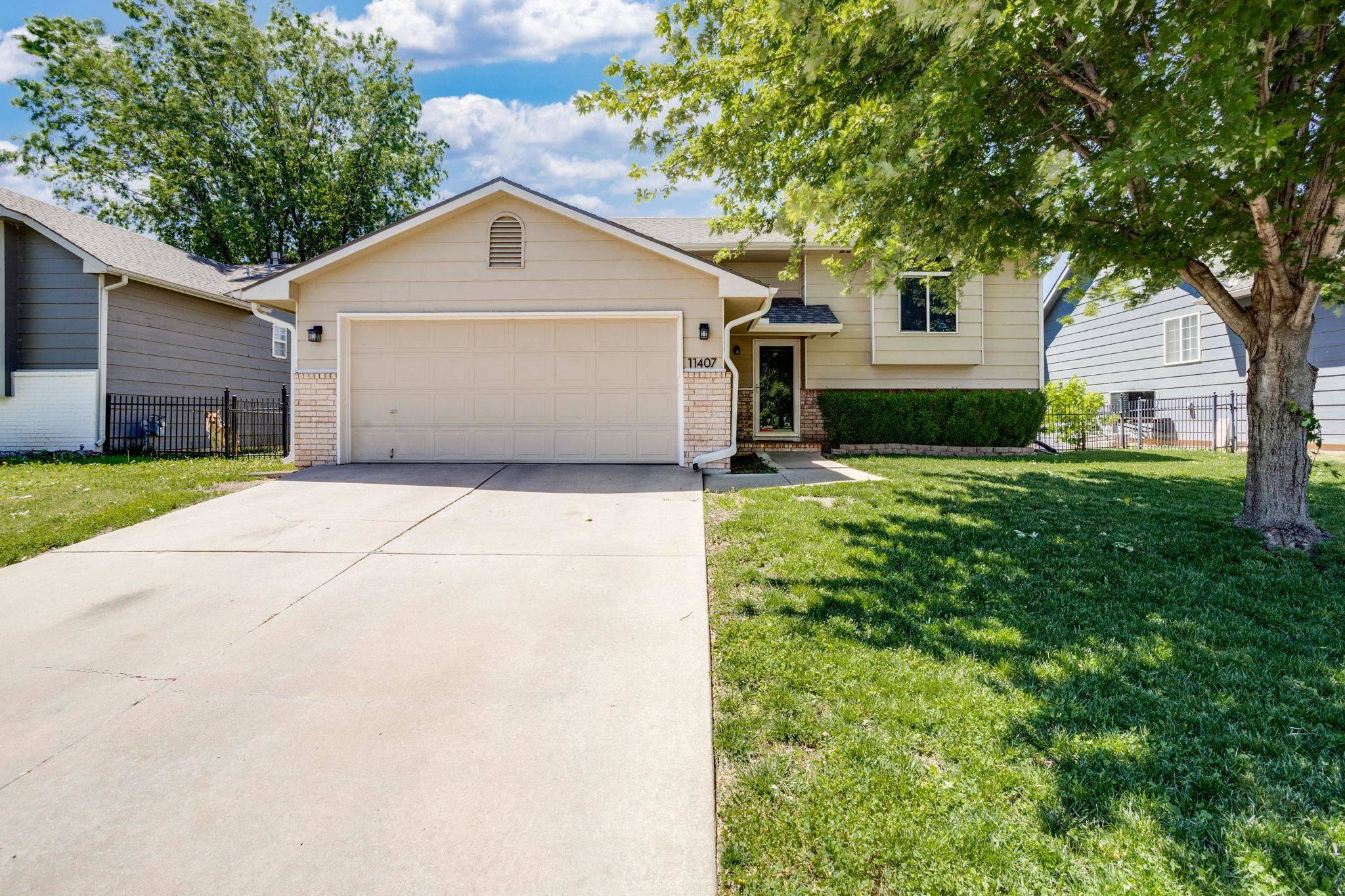 11407 W Bella Vista St, Wichita, KS 67212
