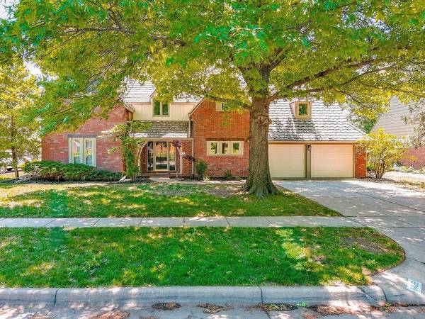 8425 E Huntington St, Wichita, KS 67206