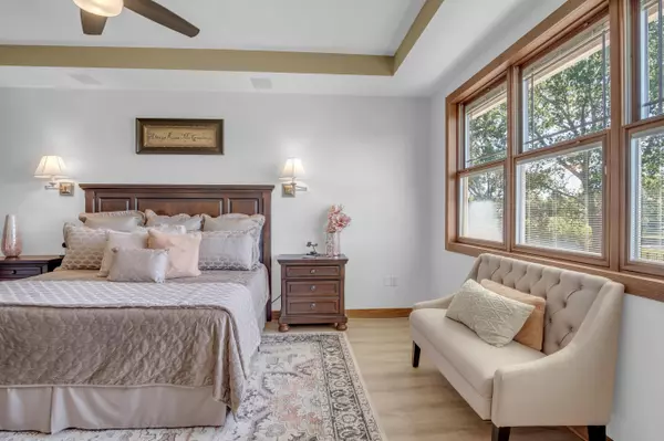 North Newton, KS 67117,401 Lakewood Dr