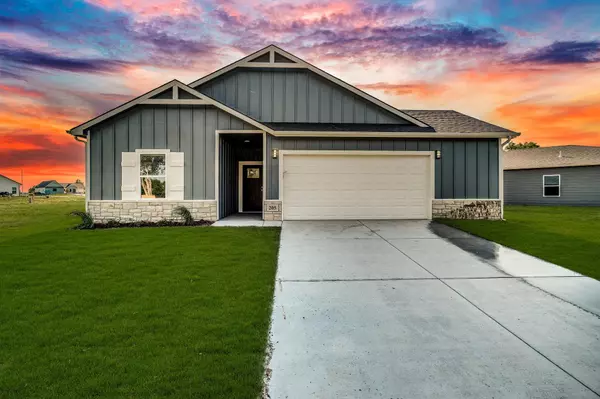 205 Lakeside Dr, Cheney, KS 67025