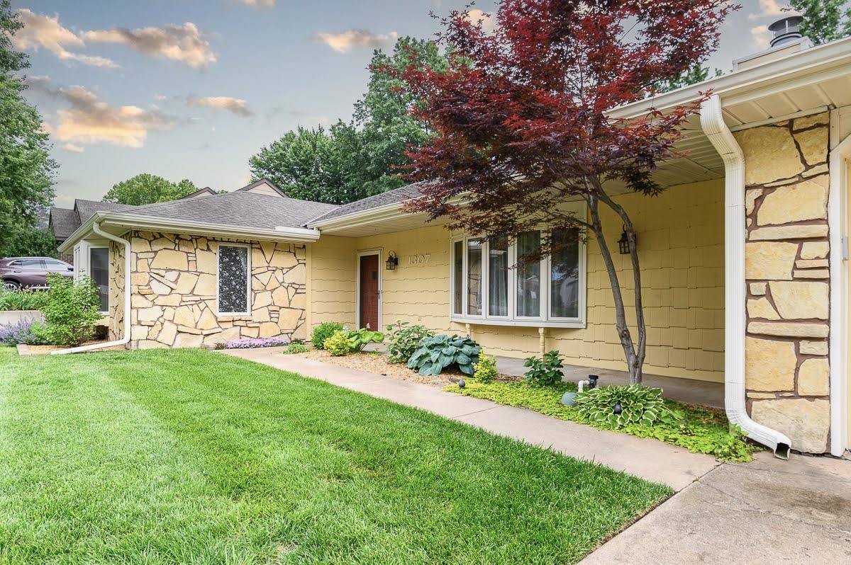 Derby, KS 67037,1307 E Cresthill Rd