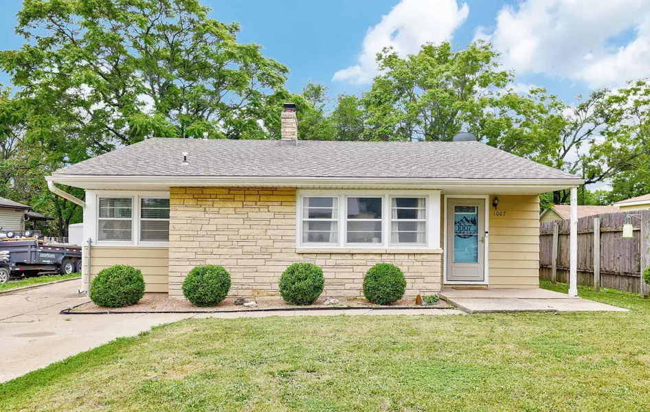 1007 W Towanda Ave, El Dorado, KS 67042