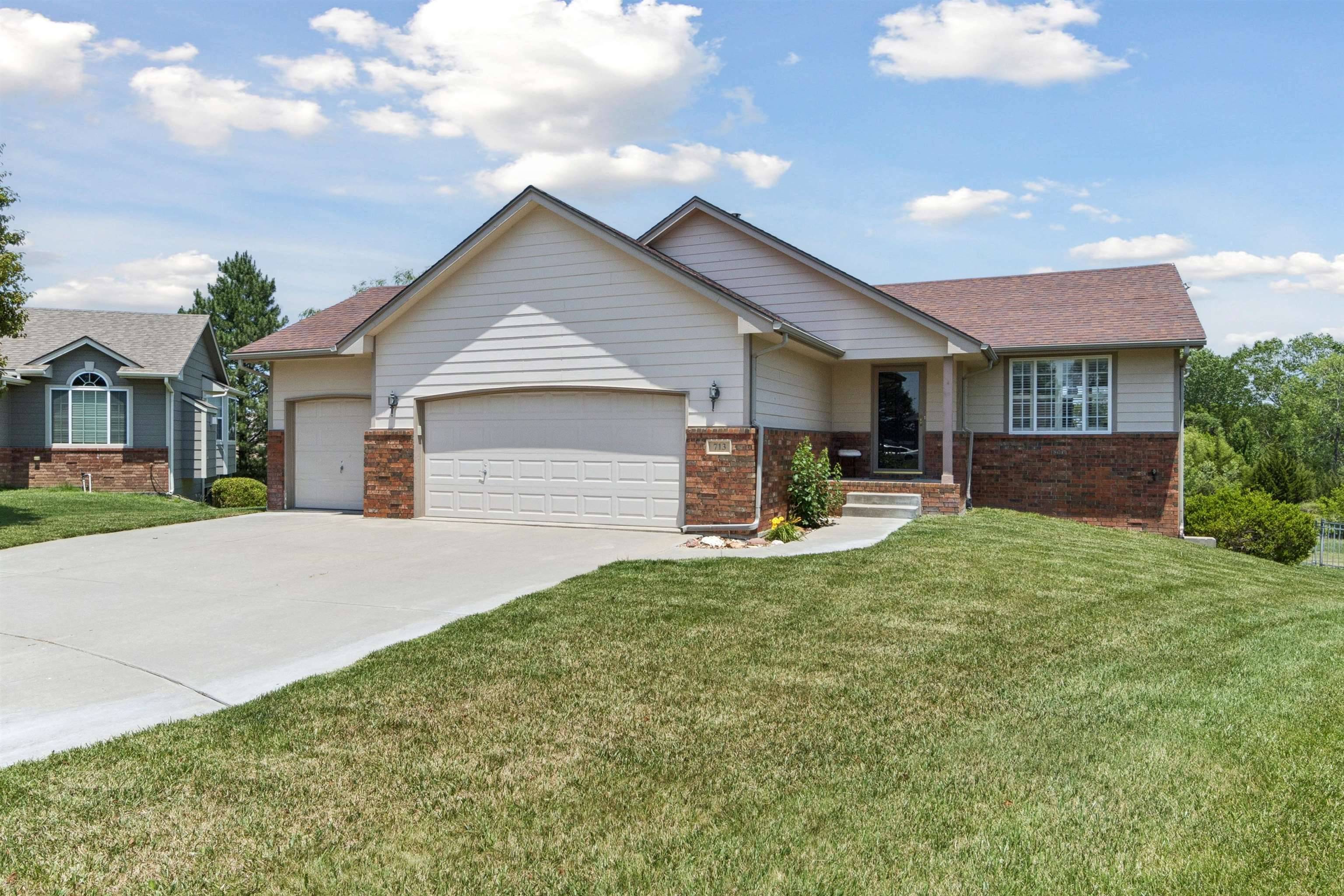 Wichita, KS 67207,713 S Bedford Cir
