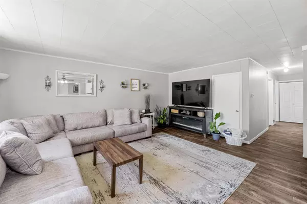 Salina, KS 67401,1327 Pawnee Ave