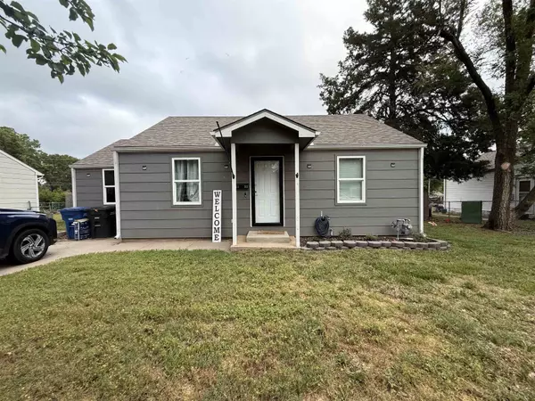 1608 Moyle St, Augusta, KS 67010