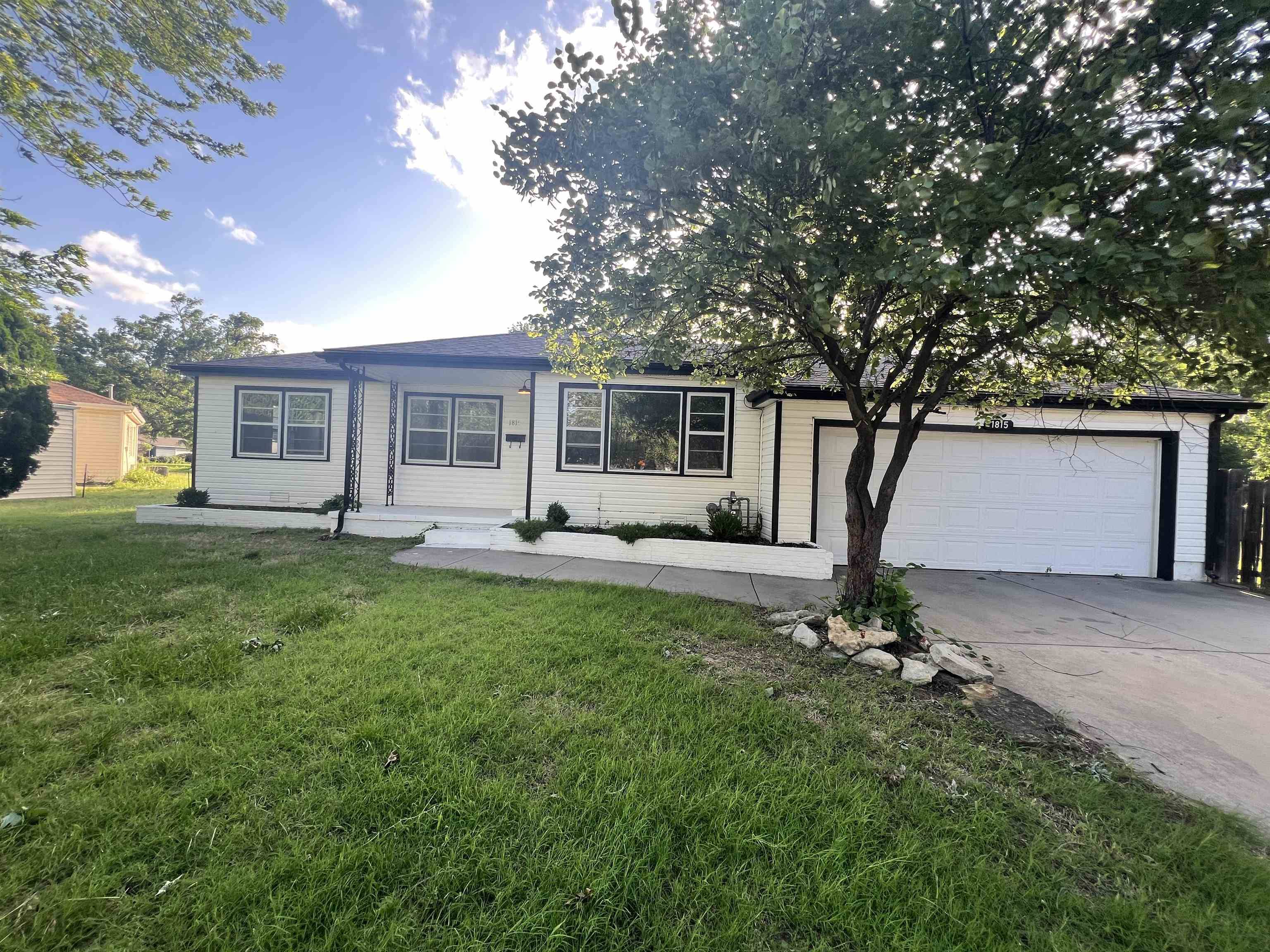 1815 N Meridian Ave, Wichita, KS 67203