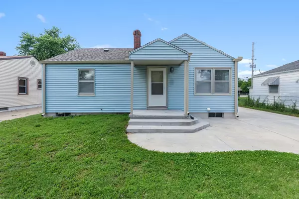 2009 S Lulu, Wichita, KS 67211