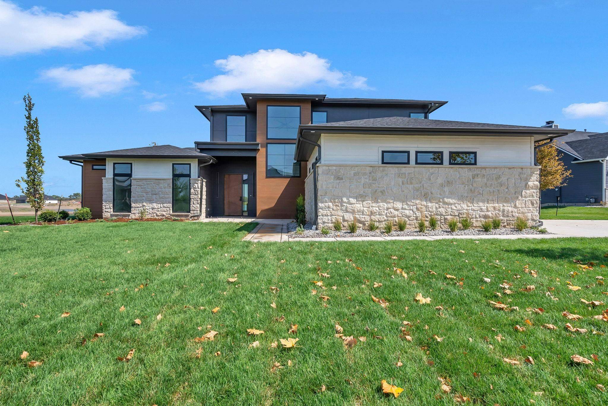Maize, KS 67101,5118 Shoreside Street