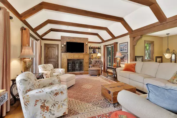 Goddard, KS 67052,18 N Lakeview Dr