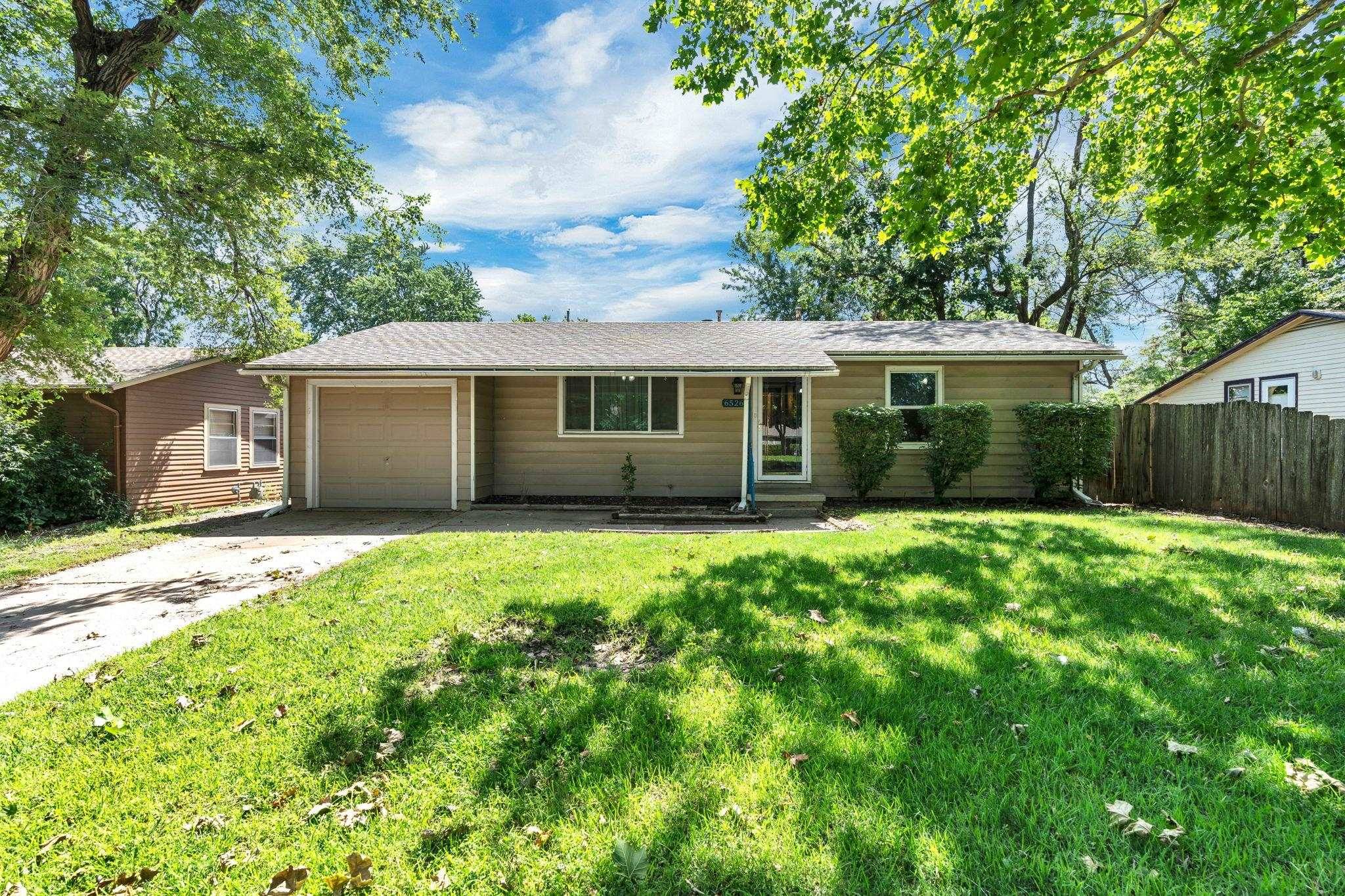 6526 N Hydraulic St, Park City, KS 67219
